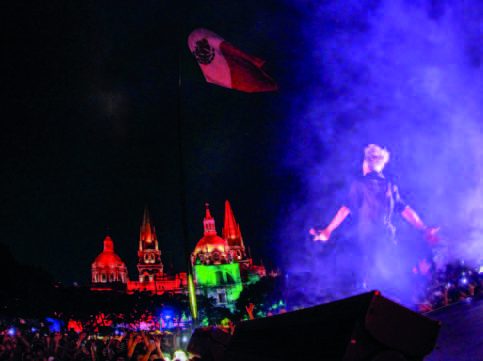Escenario frente a catedral